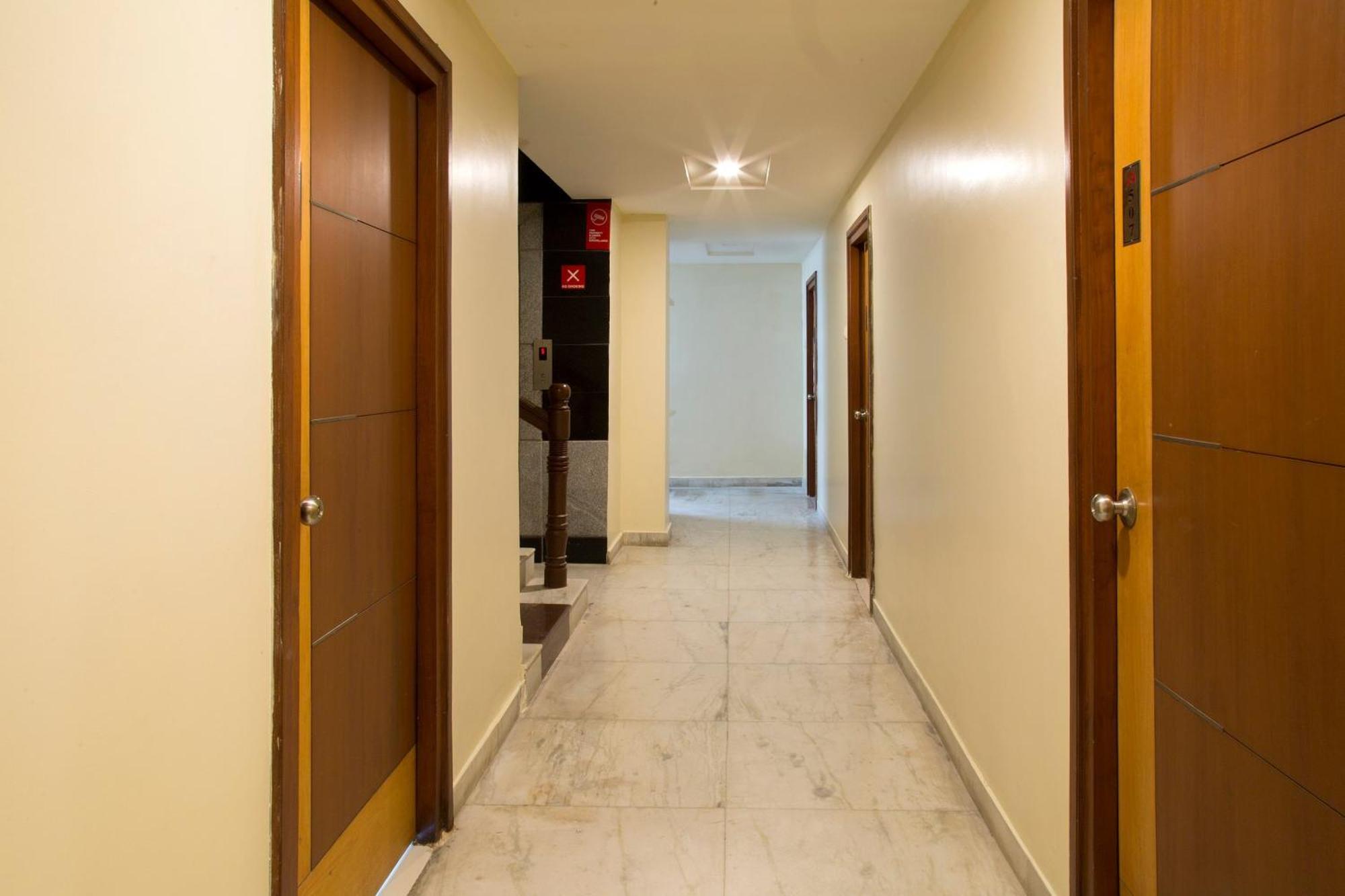 Collection O Poojith Residency Hotel Tirupati Buitenkant foto