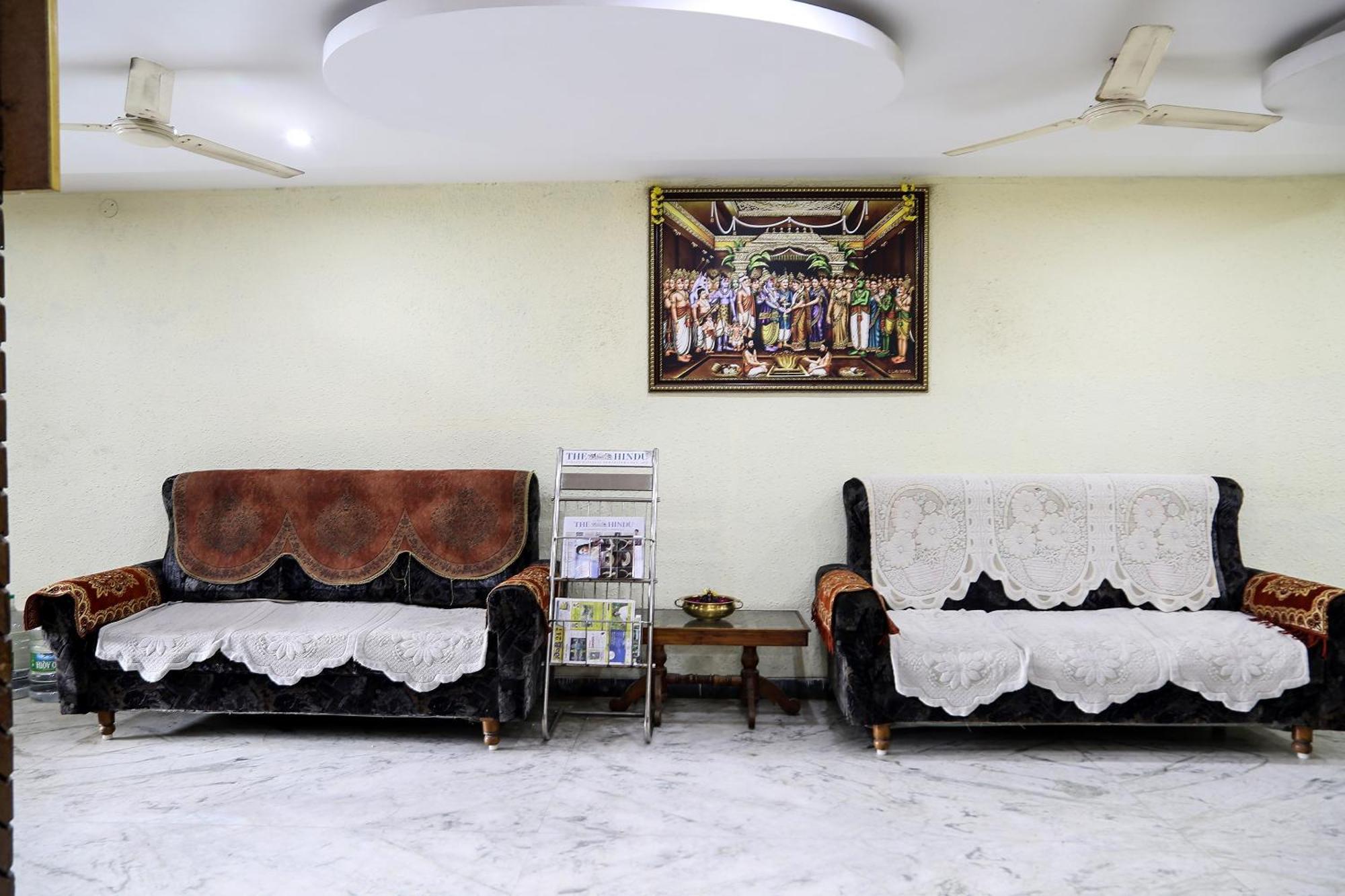 Collection O Poojith Residency Hotel Tirupati Buitenkant foto